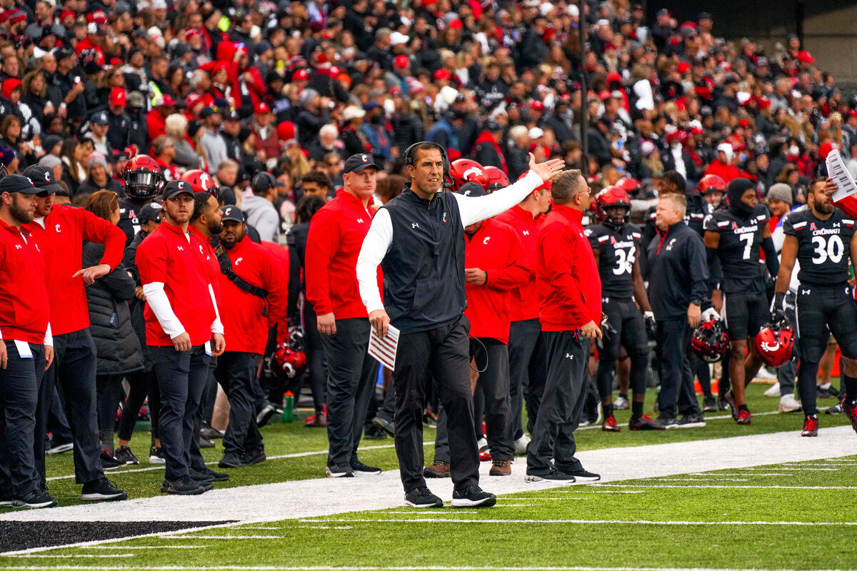 UC_FOOTBALL_v._SMU_garel-68.jpg